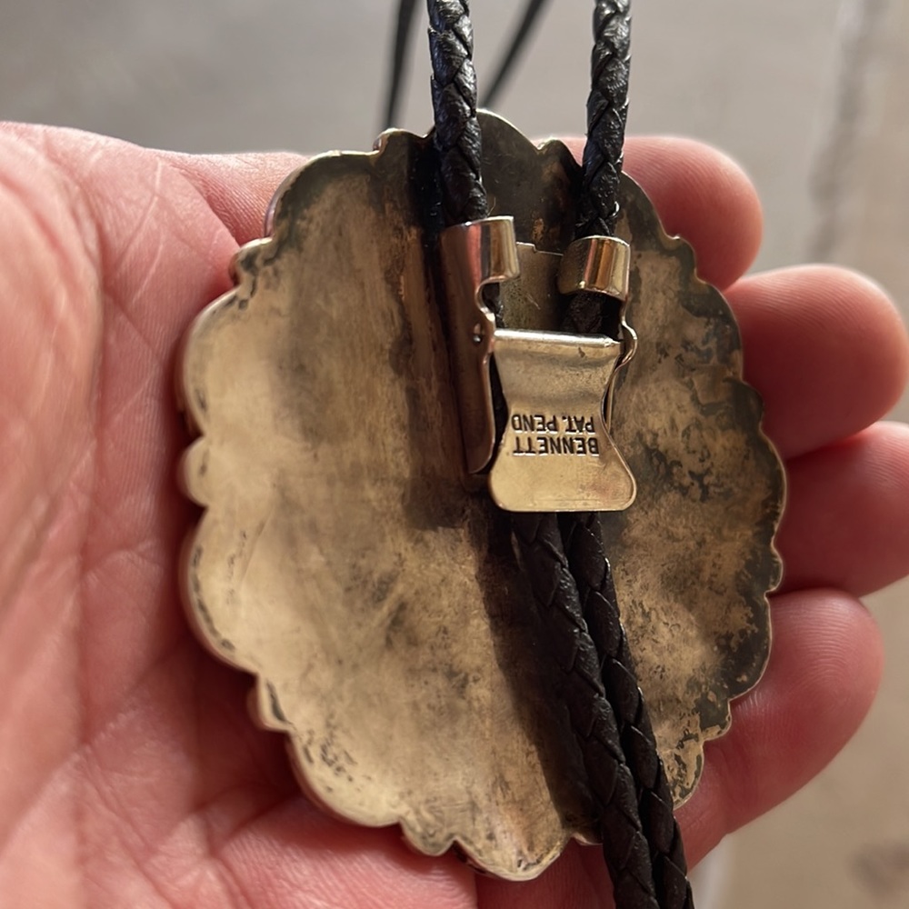 STERLING SILVER & TURQUOISE,CORAL ZUNI SUNFACE BOLO TIE - Picture 4 of 7